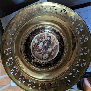 Elegant Gold and Black Decorative Plate